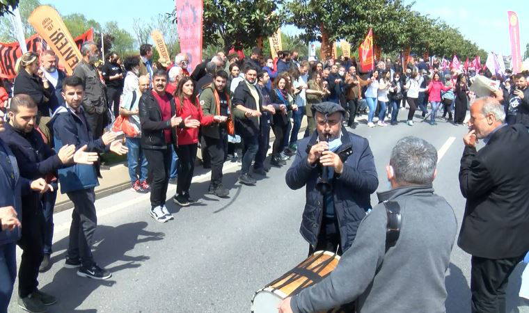 Maltepe'de 1 Mayıs için toplanmalar başladı