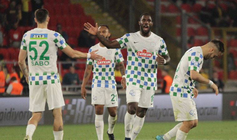 Çaykur Rizespor, Göztepe'yi bozguna uğrattı! Göztepe 1-7 Ç. Rizespor