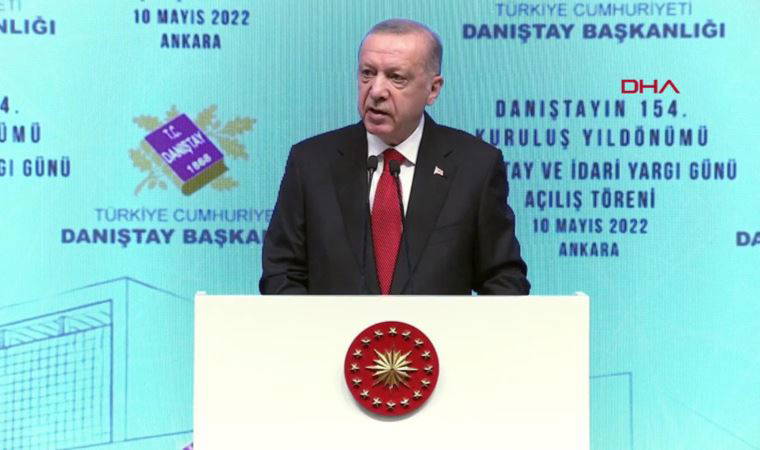Erdoğan'dan 'yeni anayasa' mesajı: 'Muhalefetin uzlaşmaz tavrı sebebiyle akamete uğradı'