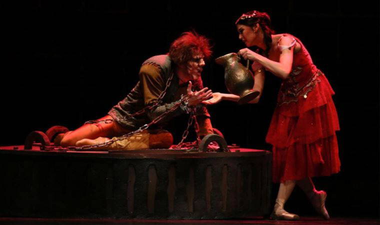 Dünya klasiği "Notre Dame'ın Kamburu" İzmir'de bale sahnesinde canlandırılacak