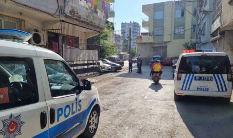 Sokak ortasında cinayet: Tabancayla vurularak öldürüldü (11 Mayıs 2022) (Video Haber)