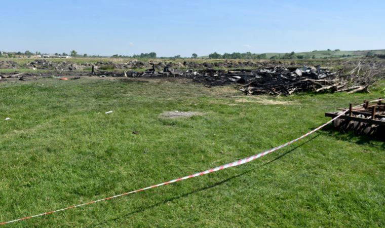 Barakada çıkan yangında köpekleriyle birlikte öldü (12 Mayıs 2022) (Video Haber)