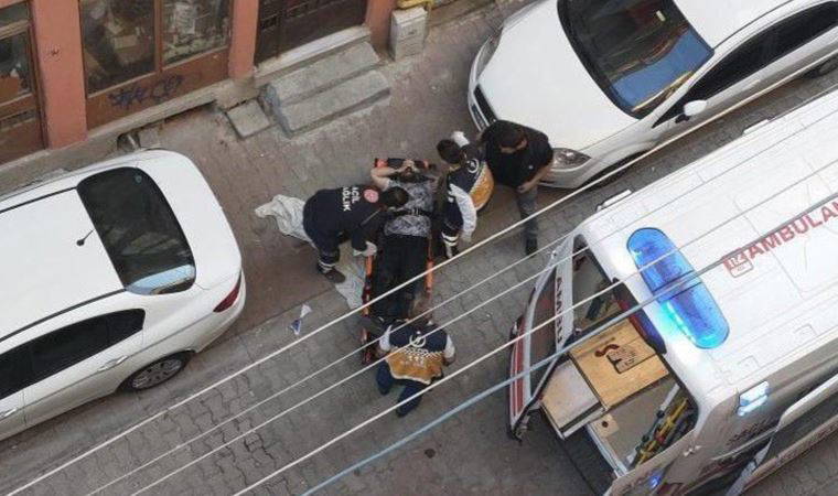 Sokak ortasında dehşet: Silahla vuruldu