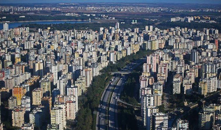 Ev sahibi evi satarsa kiracı evden çıkmak zorunda mı?