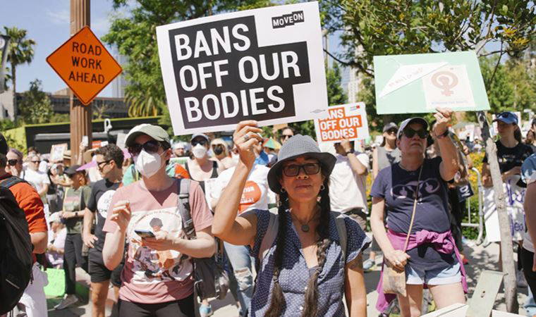 ABD'de 'kürtaj' tepkisi: Binlerce kişi sokağa döküldü