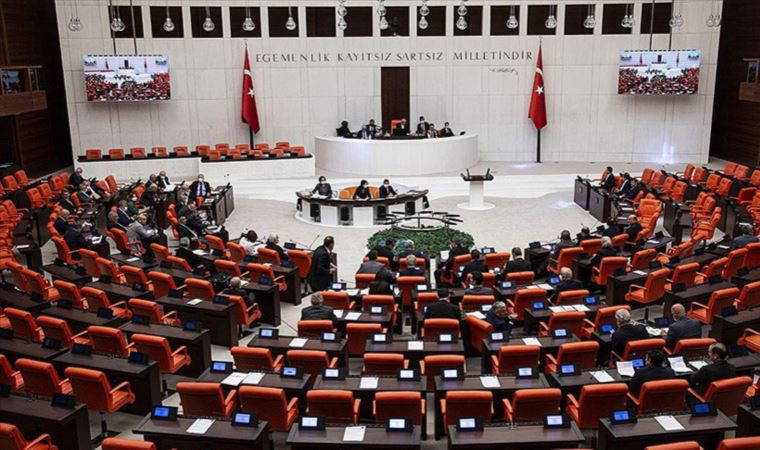 Meclis bu hafta ekonomiye ilişkin 'torba' kanun teklifi için mesai yapacak
