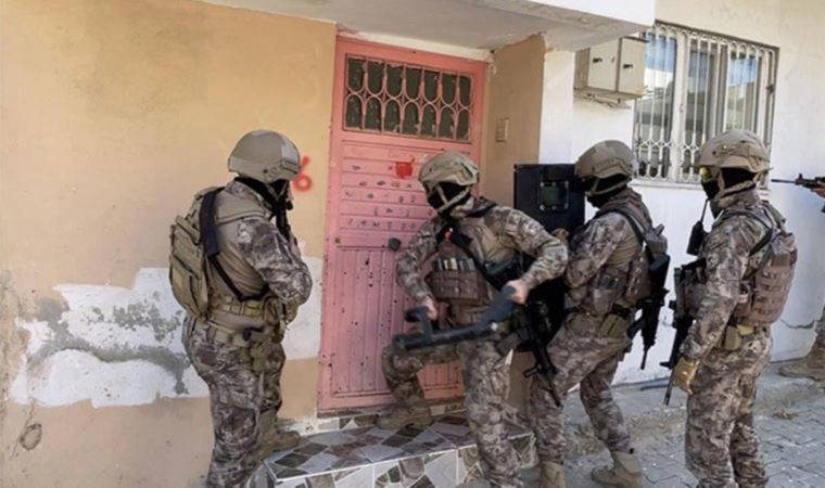 Adıyaman'da uyuşturucu operasyonunda yakalanan 4 şüpheliden 3'ü tutuklandı