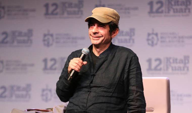 Okan Bayülgen: 'Z kuşağı özgürlükten bahsediyor ama itaat etmeye hazır'