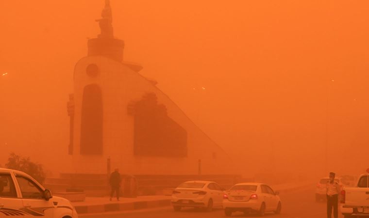 Irak’ta kum fırtınası 4 bin kişiyi hastanelik etti (17 Mayıs 2022) (Video Haber)