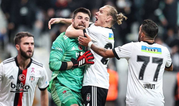 Takım çalışanlarını unutmadı