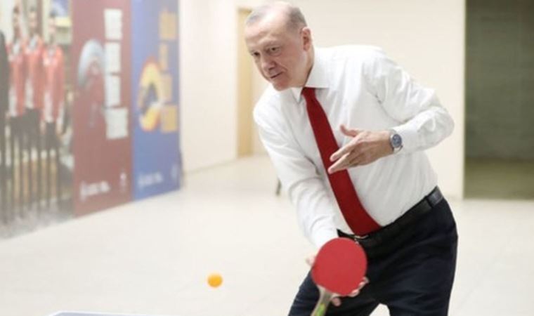 Recep Tayyip Erdoğan'dan raket tutma tarzına ilişkin açıklama