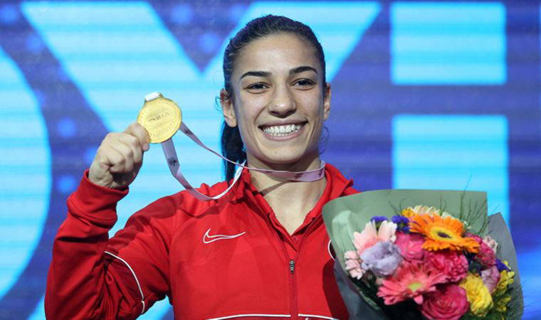 Son Dakika: Milli boksör Ayşe Çağırır dünya şampiyonu oldu