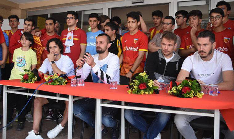 İlhan Parlak: En büyük hayalim Kayserispor formasıyla Türkiye Kupasını kazanmak
