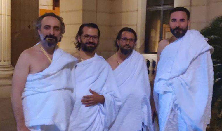 İşte devletin uçağıyla umre yapan gazeteciler: Bilal Erdoğan ayrıntısı dikkat çekti (02 Mayıs 2022) (Video Haber)