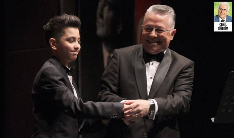 11 yaşındaki piyanist Yiğit Yüksel'den ‘Kurtuluş 1919’ konseri
