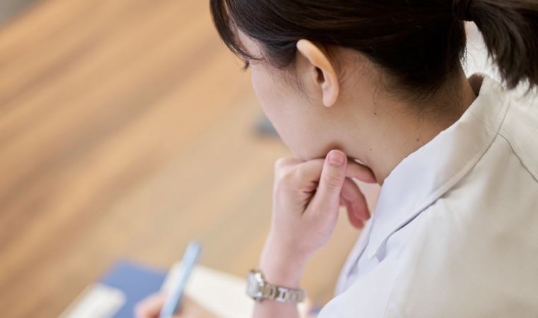 Japonya'da, tıp fakültesi başvuruları 'Evlenince işi bırakırlar' diye reddedilen 13 kadına tazminat ödenecek