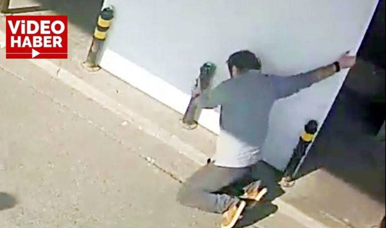 Doktorun mucizevi kurtuluşu: Kalp krizi geçirdiğini anladı, acilin girişinde yığıldı (22 Mayıs 2022) (Video Haber)