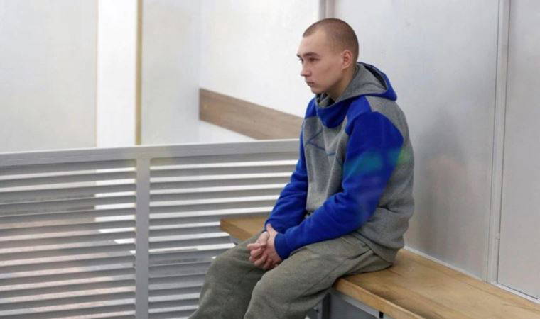 Ukrayna mahkemesi, savaş suçlusu olarak yargıladığı askere müebbet verdi