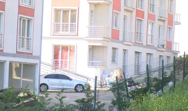 Esenyurt’ta 10’uncu kattan düşen 17 yaşındaki Rabia öldü (24 Mayıs 2022) (Video Haber)