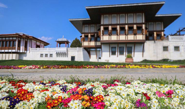 Küçük Çamlıca Köşkleri sizi bekliyor