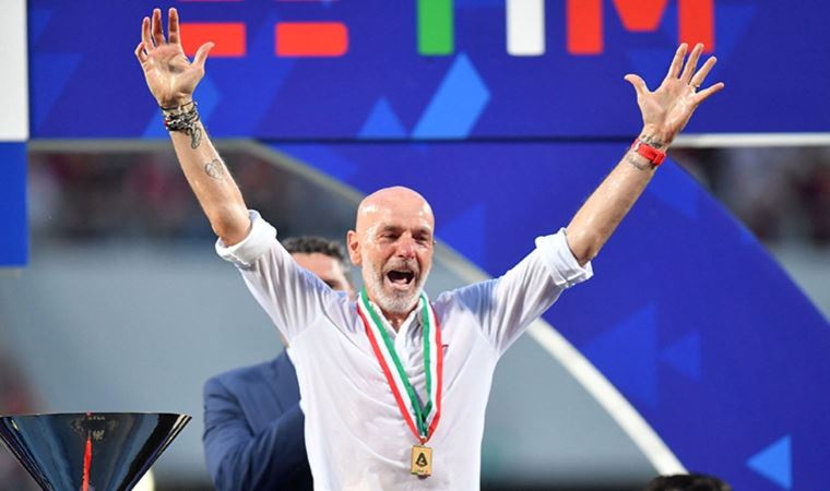 Milan Teknik Direktörü Pioli'nin şampiyonluk madalyası bulundu