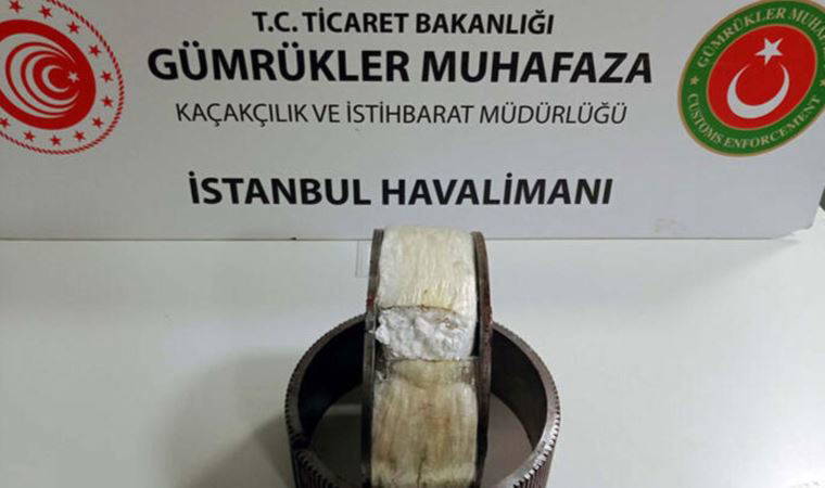Havalimanı'nda uyuşturucu operasyonu, 58 kilogram kokain yakalandı