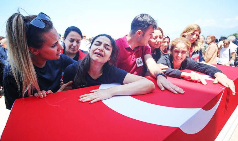 Türkiye şehitlerini gözyaşlarıyla uğurladı