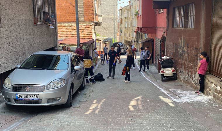 İstanbul’da akılalmaz olay: Hırsız kaçtığı çatıdan çocuğun üstüne düştü (26 Mayıs 2022)