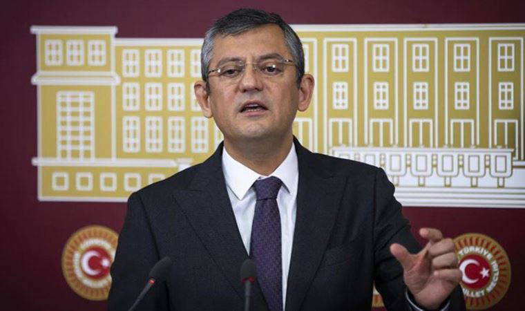 CHP’li Özgür Özel'den 'sosyal medya' düzenlemesine sert tepki: 'Basın ve ifade özgürlüğünü boğma teklifi'