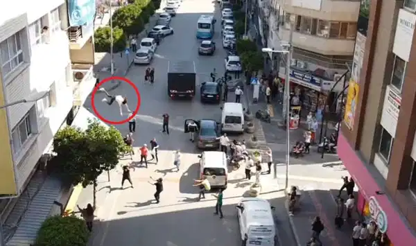 Hatay'da 3. kattan atlayan 16 yaşındaki çocuk hayatını kaybetti