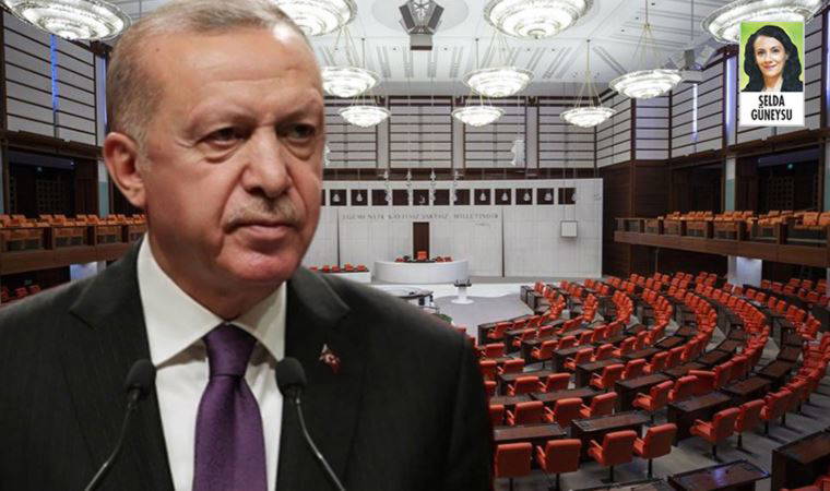 AKP’lilerin ‘Çalışma bitti’ açıklaması yaptığı 128 maddelik yeni anayasa hâlâ ortada yok