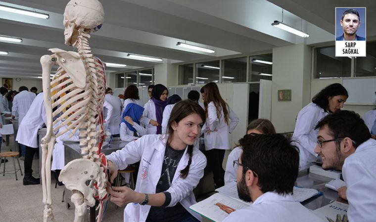 Tıp eğitiminde taş devri: ‘Öğrenci çok altyapı yok’