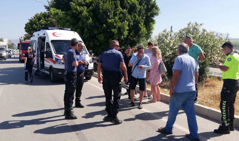 Tur minibüsü kaza yaptı: 11'i turist 12 kişi yaralandı