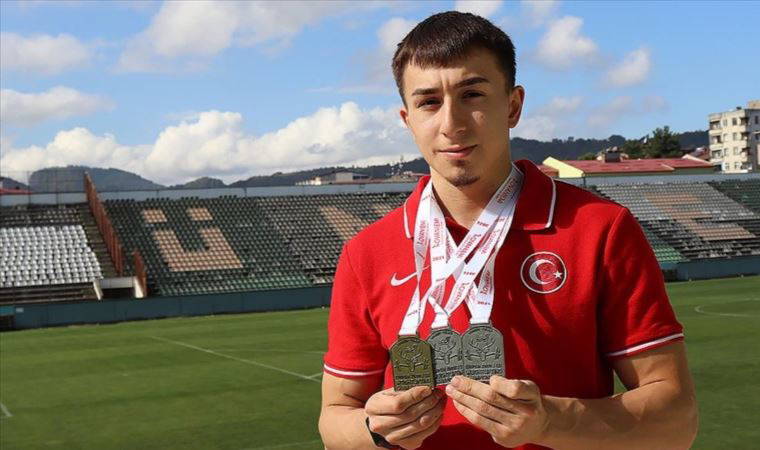 Milli halterci Yusuf Fehmi Genç'ten 3 madalya