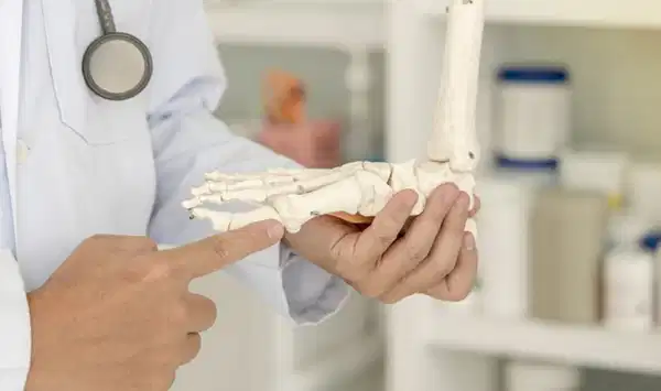 Osteoporoz sessiz ilerliyor: İlk belirti çoğu zaman kırık