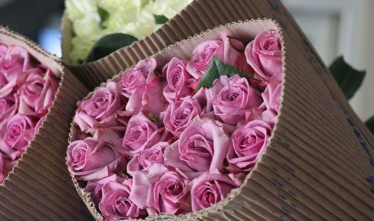 Fiyatlar yüzde 300 arttı: Anneler Günü’nde anneye çiçek almak lüks oldu (06 Mayıs 2022) (Video Haber)