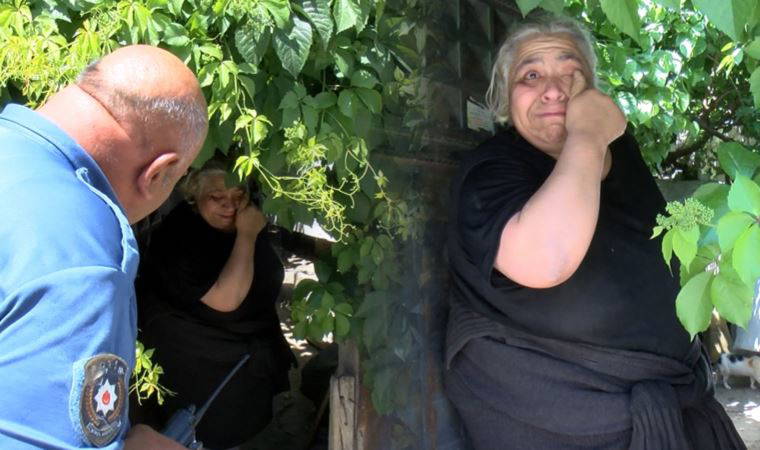 Polisin ihbar üzerine gittiği evde duygulandıran görüntü: Yalnızlığına ağlıyormuş