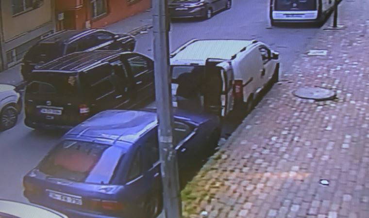 Bağcılar'da bir gecede çok sayıda araç soyuldu: 'Ben anahtarla o kadar kolay açamıyorum'