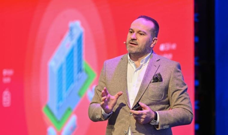 'Cumhurbaşkanımız kral çıplak diyor'