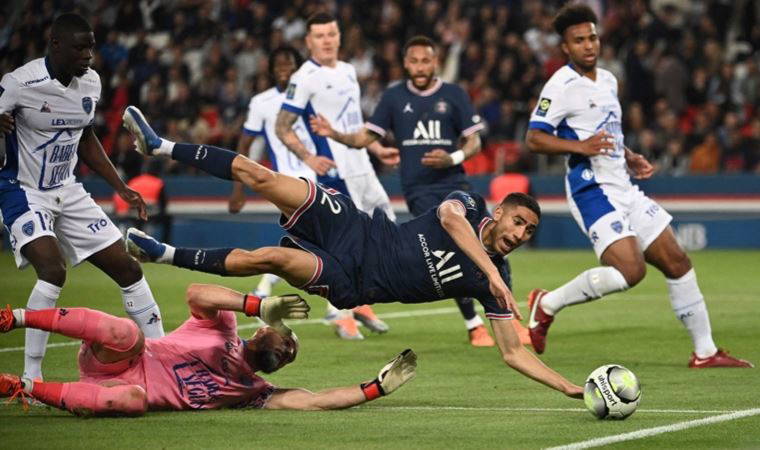 Ligue 1 şampiyonu PSG, peş peşe 3. beraberliğini aldı