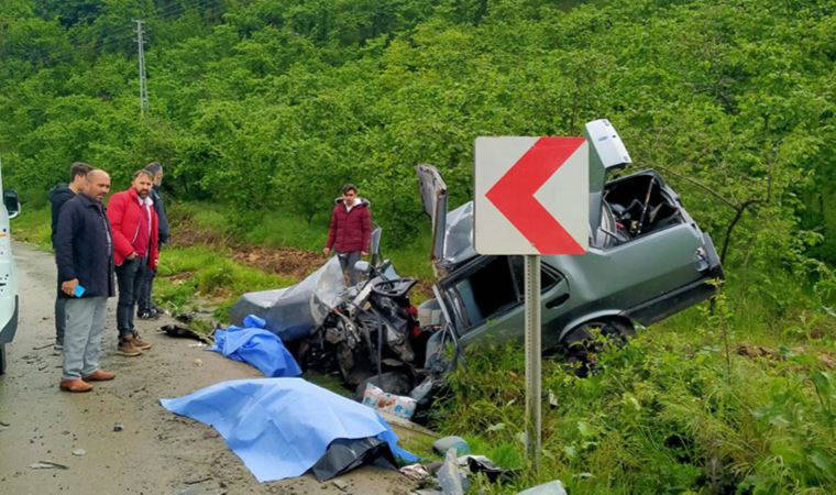 Hastane yolunda feci kaza! Baba öldü, kızı ağır yaralı