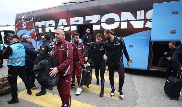 Trabzonspor kafilesi Kayseri'ye gitti