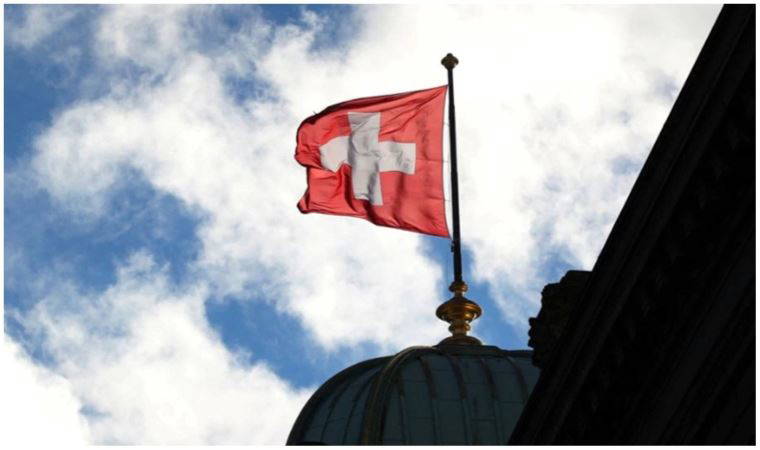 İsviçre, Danimarka'ya satılan zırhlı araçların Ukrayna'ya gönderilmesi talebini reddetti