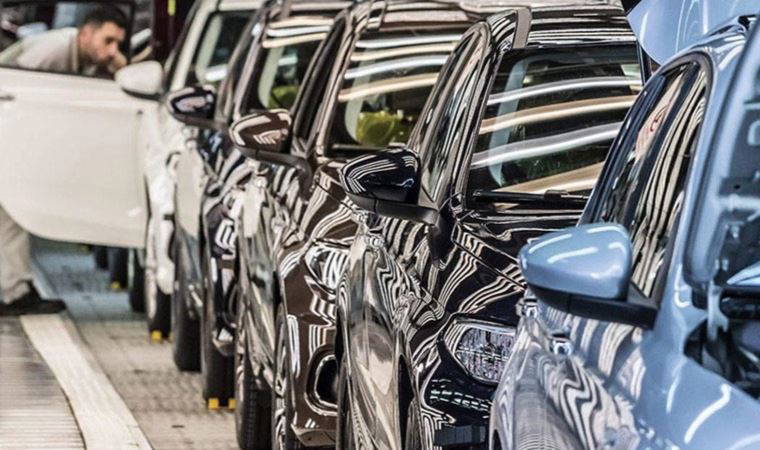İkinci el otomobilde satışlar azaldı, fiyatlar arttı