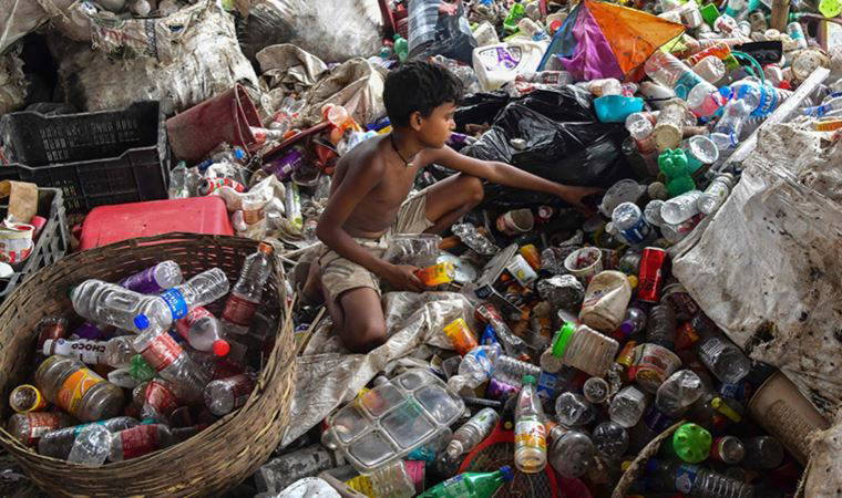 Oyun yaşında ağır yük