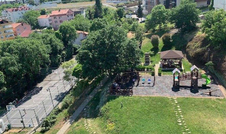 AKP'li Üsküdar Belediyesi 2 parkı imara açtı