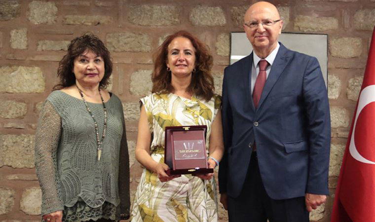 Orhan Kemal için düzenlenen törende roman armağanı verildi