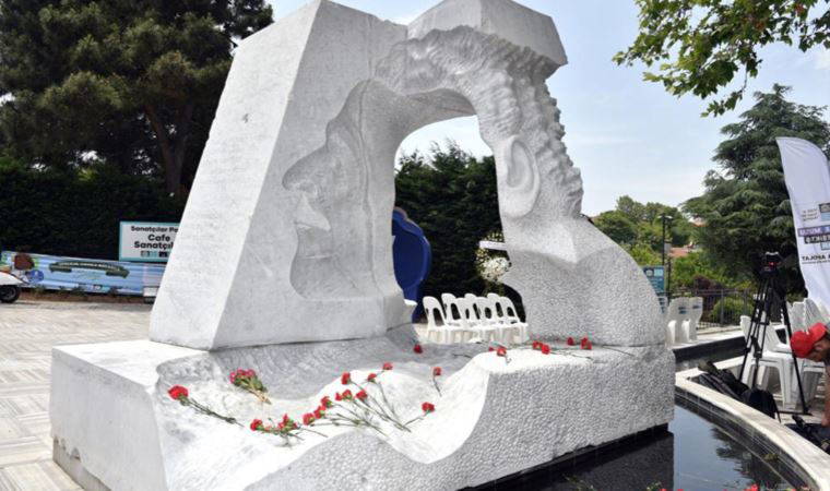 Nazım Hikmet 59. ölüm yıl dönümünde Beşiktaş'ta anıldı