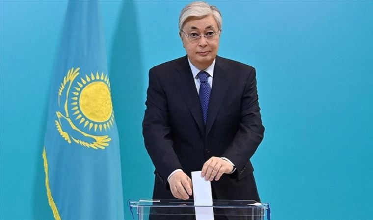Kazakistan Cumhurbaşkanı, 'Referandumla ülkeyi büyük değişimlerin bekliyor'