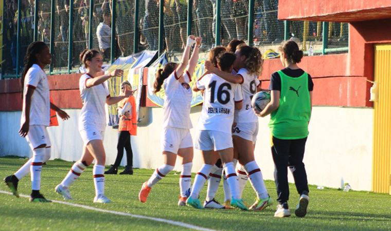 Turkcell Kadın Futbol Süper Ligi'nde finalin adı: ALG Spor - Fatih Karagümrük
